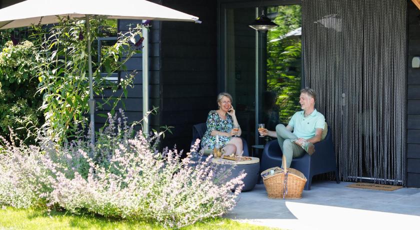 アーネム De Slaaperij 4つ星 ゲストハウス 外観