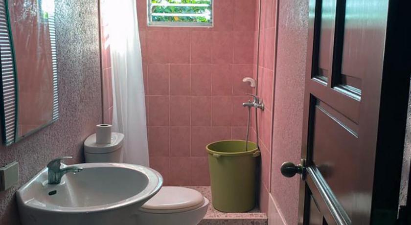 セブ CH Guest Inn 1つ星 ホテル 客室