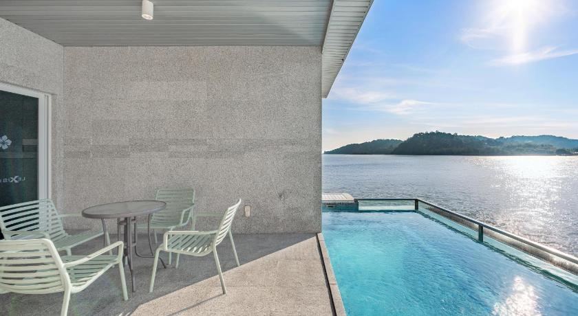 ポートディクソン Lexis Hibiscus Port Dickson 5つ星 ホテル 外観