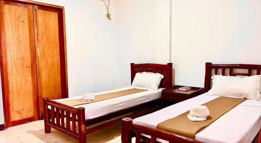 Image of Standard Twin Room 4