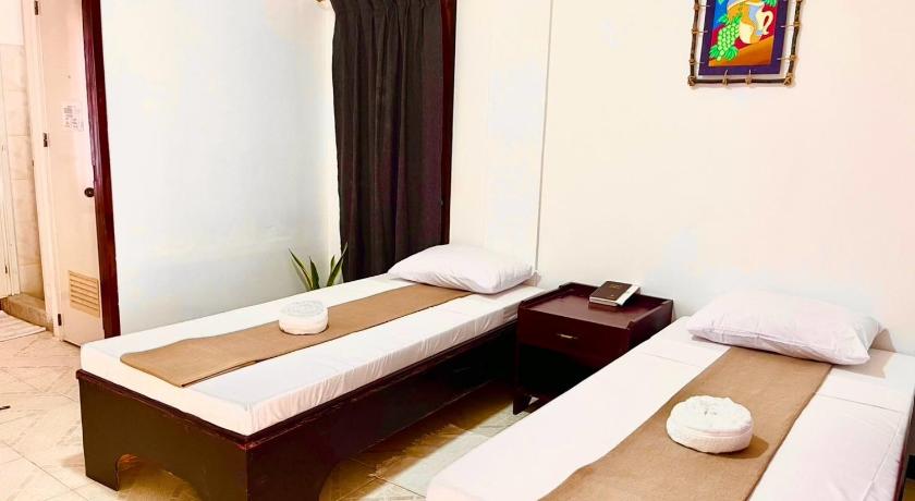 Image of Deluxe Twin Room 7