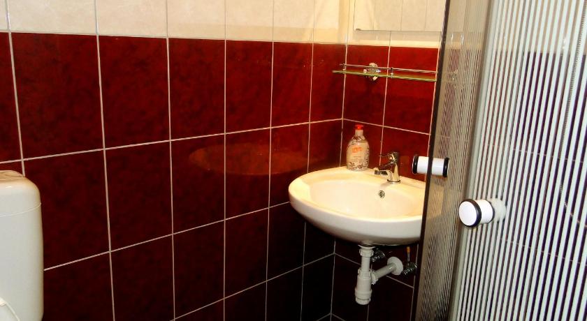 Vadrozsa Vendeghaz-Apartman photo