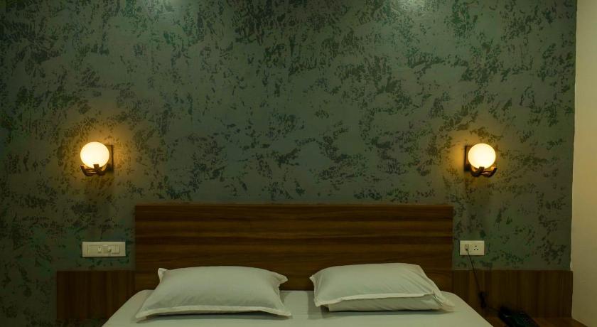 Balu Residency - A Business Class Hotel - image 32
