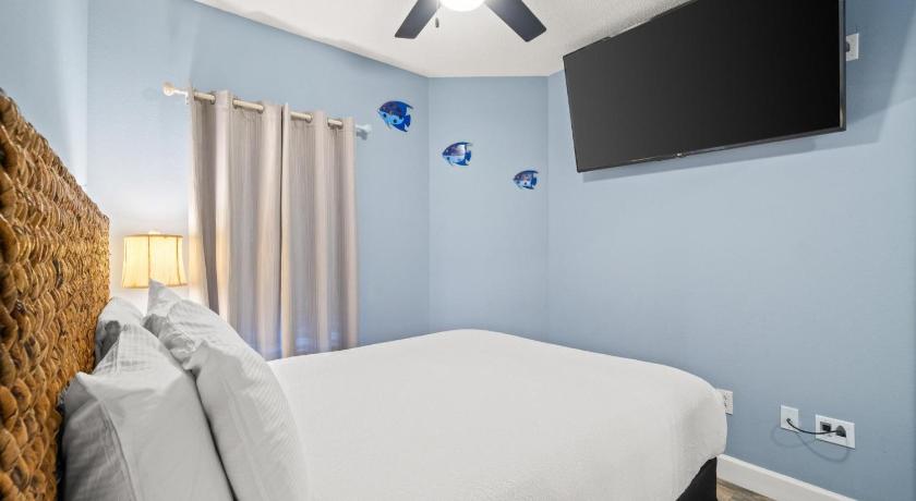 Image of Two-Bedroom Apartment with Sea View 407 1