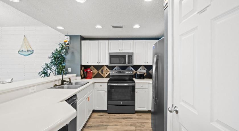 Image of Two-Bedroom Apartment with Sea View 407 12