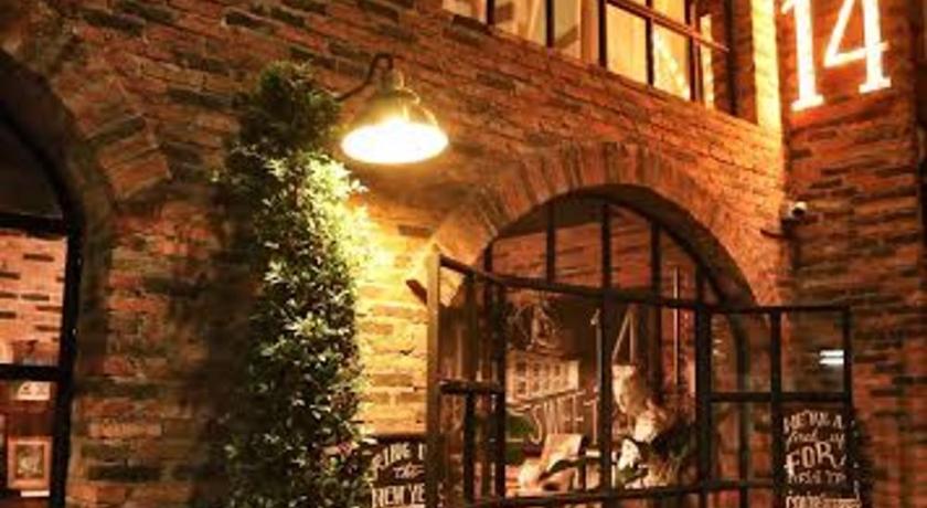 Bangkok J No.14 3-Star Hotel view