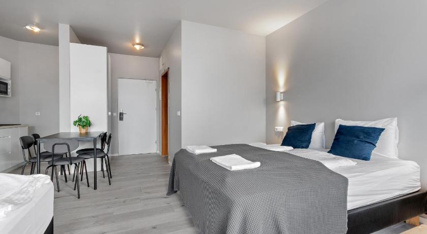 Image of Studio for 5 People 13