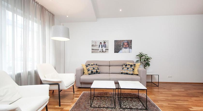 Image of One-Bedroom Deluxe Apartment 5