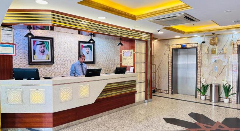 Belvilla Luxury San Marino Near Deira Clock Tower - image 4