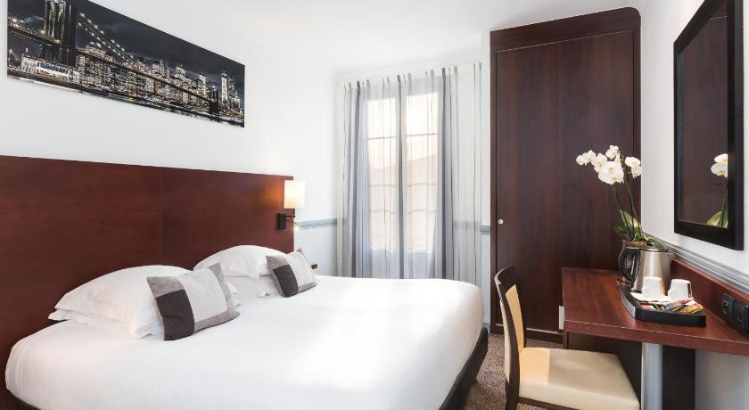 1 King Bed, Nonsmoking, Superior Room, Balcony fotója 0