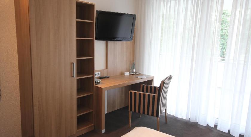 Hotel Go2bed Formerly Businesshotel Go2bed Pfädlistrasse - 