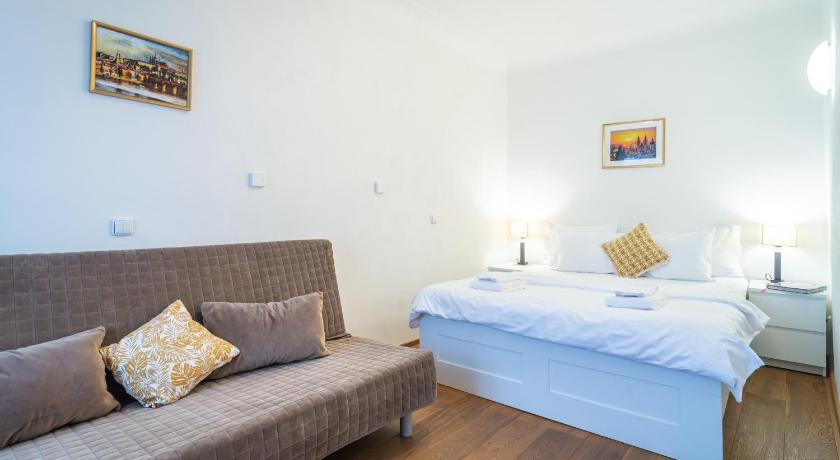 Image of One-Bedroom Apartment 12