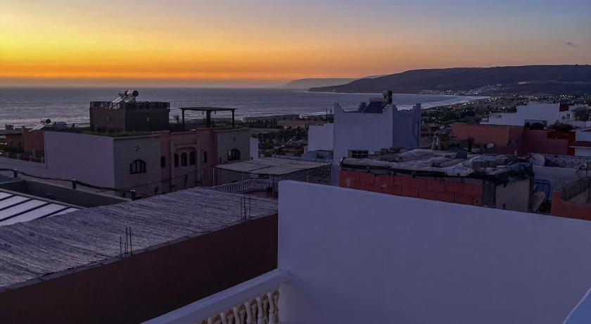 The Wave Weaver's Homestay