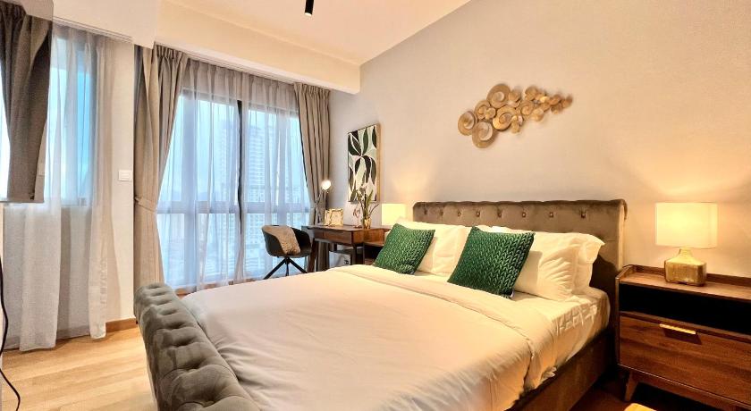 The Luxe by Infinitum Suites - image 5
