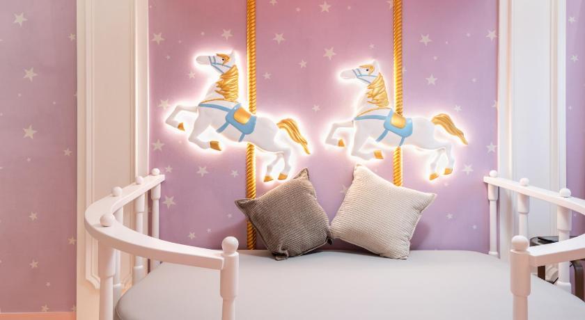 Image of Princess Themed Suite with Queen Bed - Newly Renovated 5