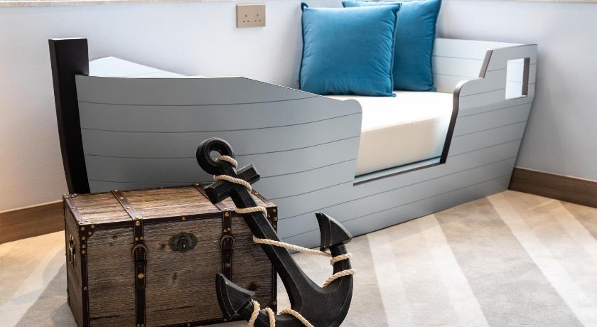 Image of Pirate Themed Suite with Queen Bed - Newly Renovated 8