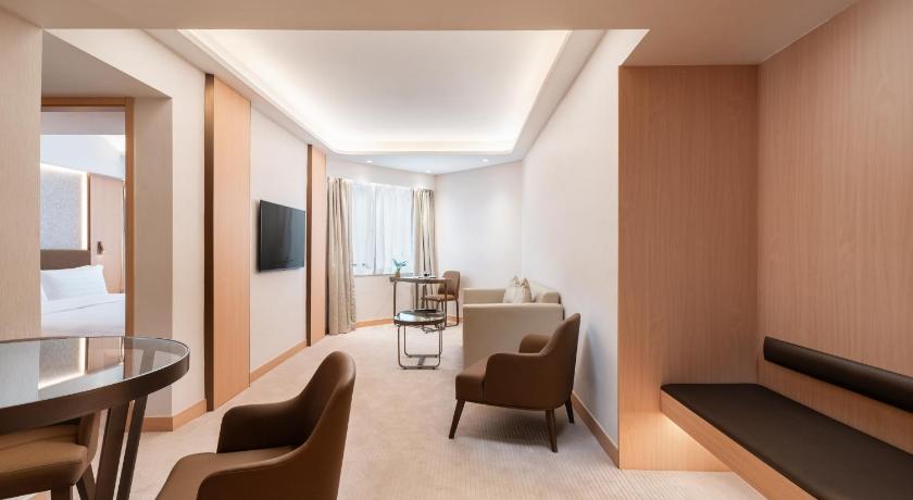Image of Deluxe Suite with Queen Bed - Newly Renovated 3