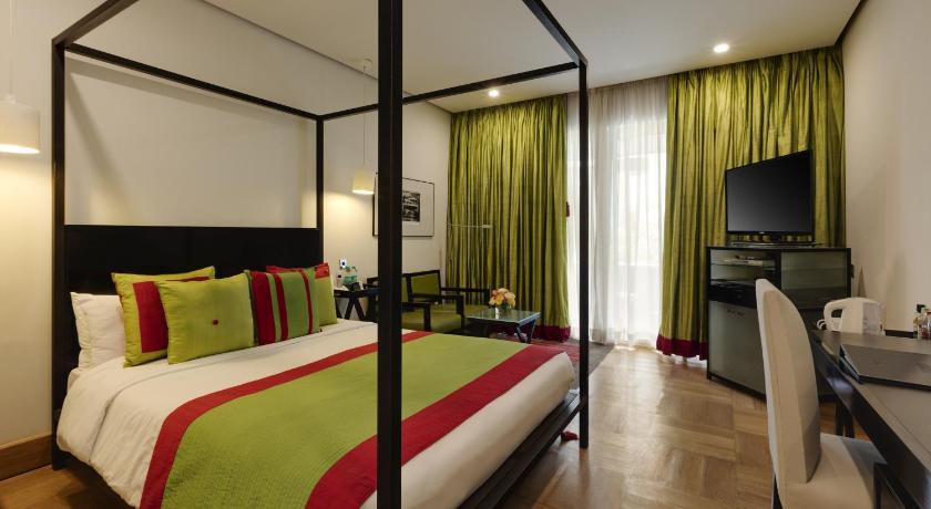 Image of Deluxe Balcony 1