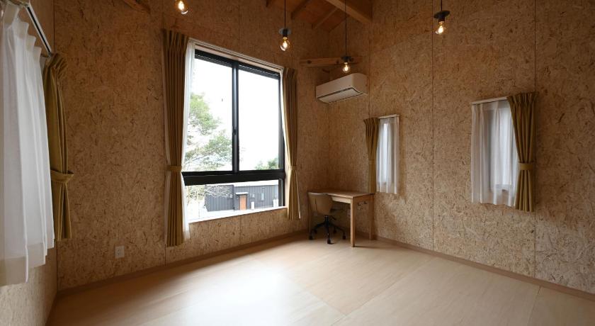 Minobu 浩庵キャンプ場 本栖湖畔 キャビン Cabins at Lake Motosu Kouan campground cottages, bungalows Accommodation lobby