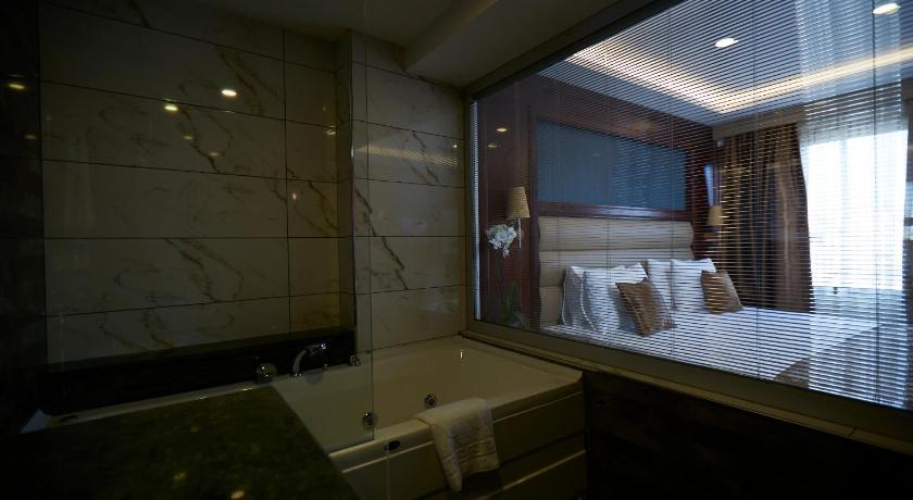 Ilkbal Deluxe Hotel Istanbul