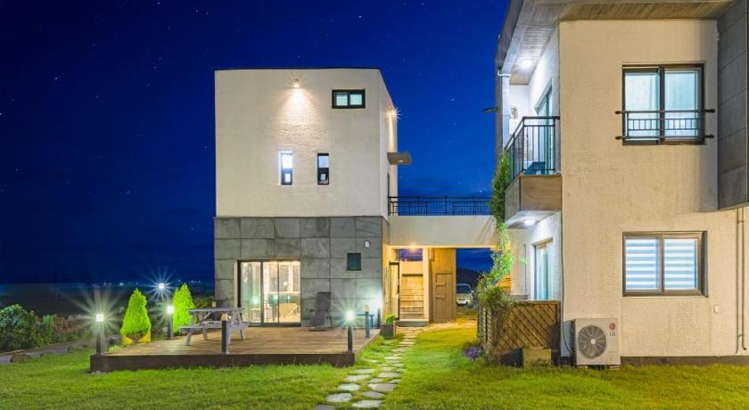 Jeju Jeju gosanirang pension Accommodation pool