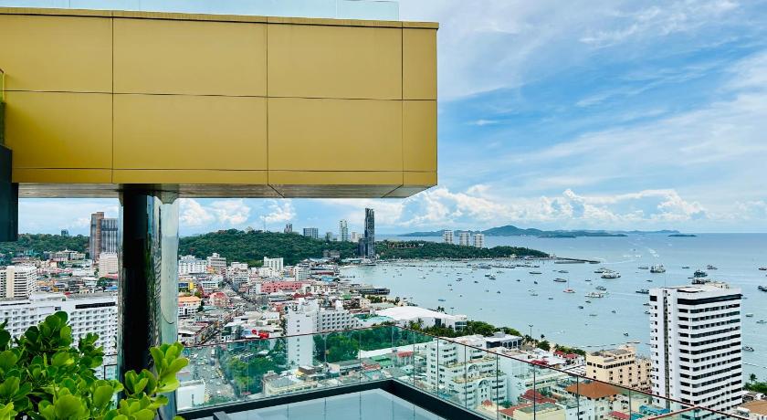 Edge Central Pattaya By YoYo - image 2
