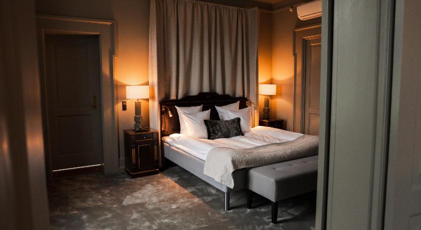 Image of Suite 8