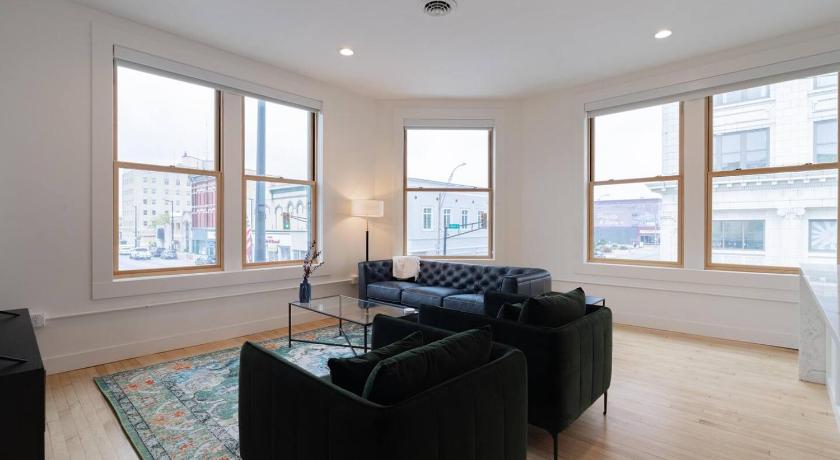 ウォーレン (IN) 'Condo A' Gallery Suite - Downtown Marion 3つ星 宿泊施設 スイート