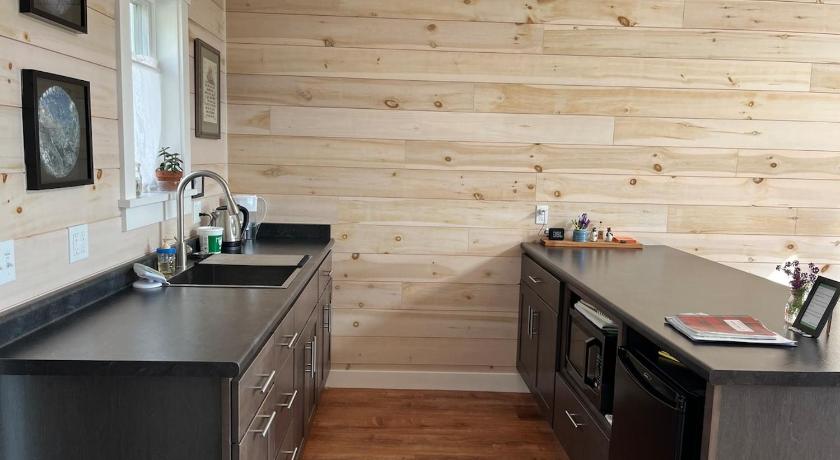 Lincolnville Eco-friendly studio - ocean views, close to beach 3-Star Accommodation exterior