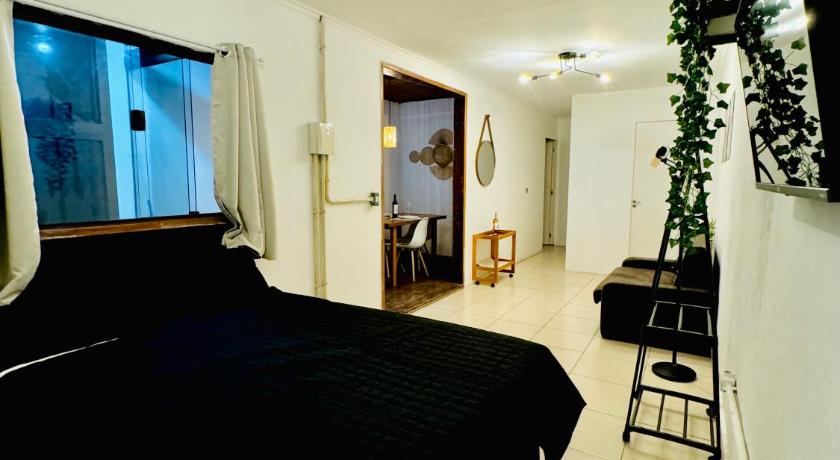 Quarto privativo no centro de Embu das Artes