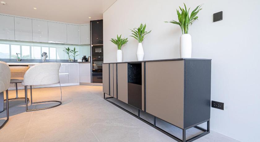 プーケット Seaview “Adult Only” Apartment 817 in Sapphire Bay 4つ星 ゲストハウス 客室