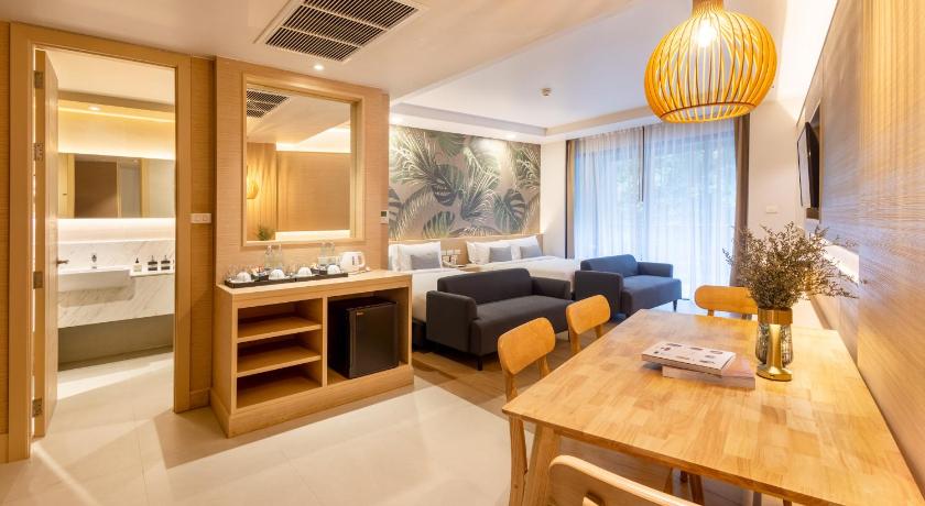 Image of Deluxe Family Room 5