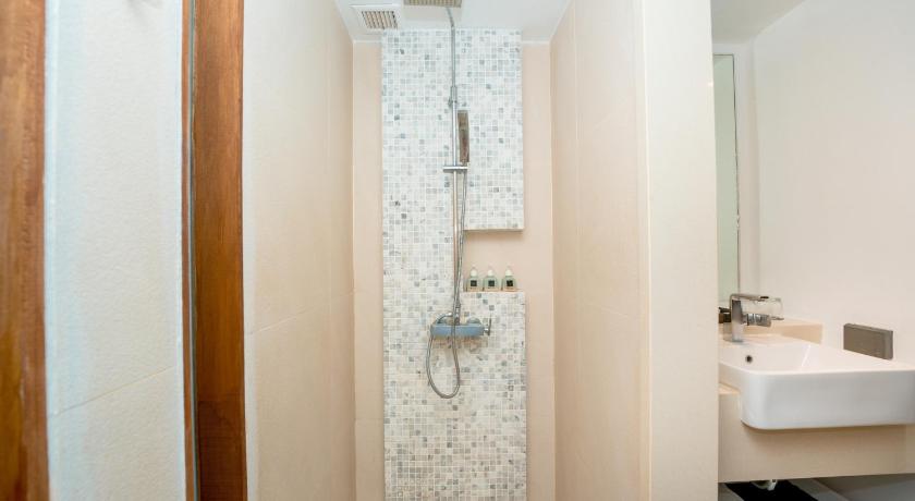 Image of Veranda Deluxe Twin 13