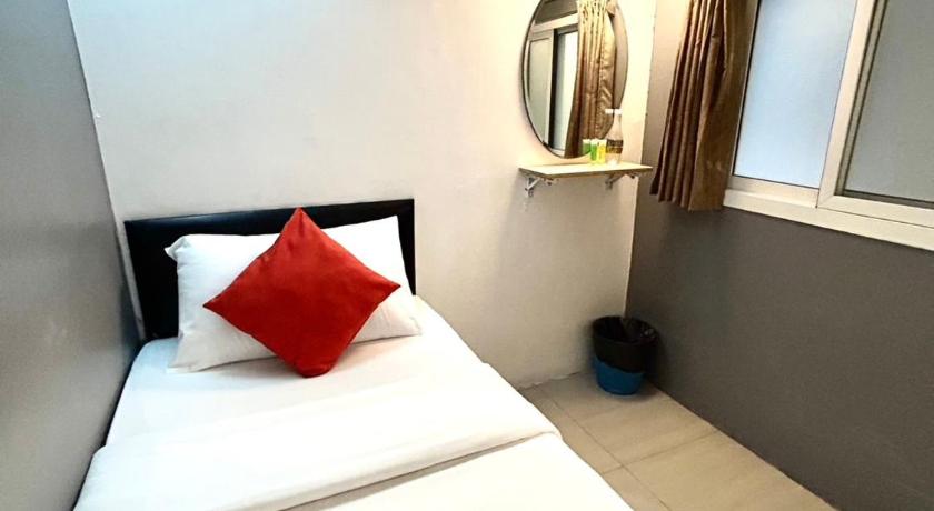 Image of Single Room with Shared Bathroom 1