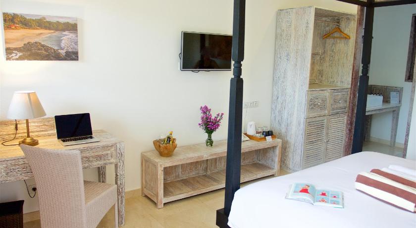 Image of Deluxe Queen Room 9