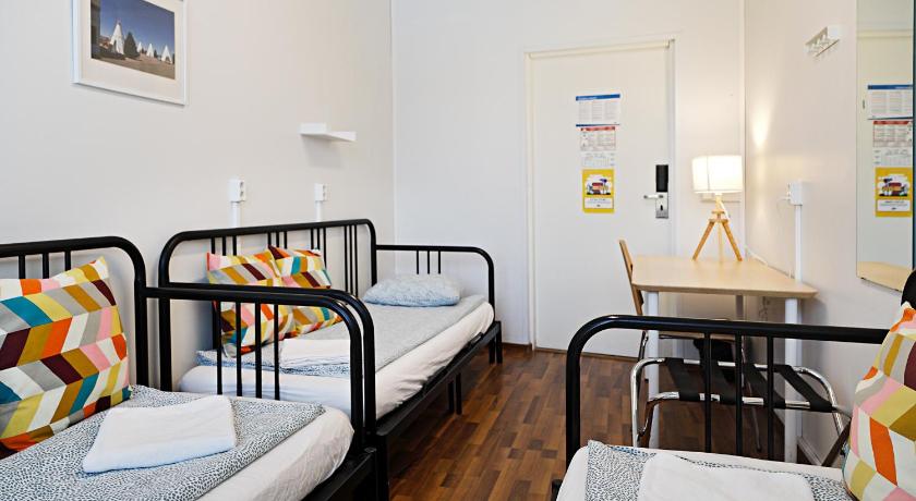 Image of Triple Room with Shared Bathroom 3