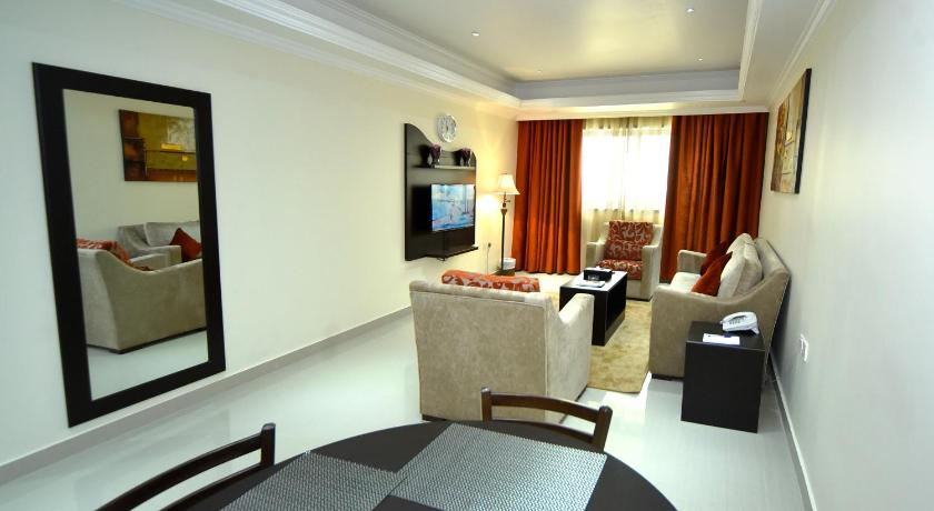 Image of One Bedroom Suite 14