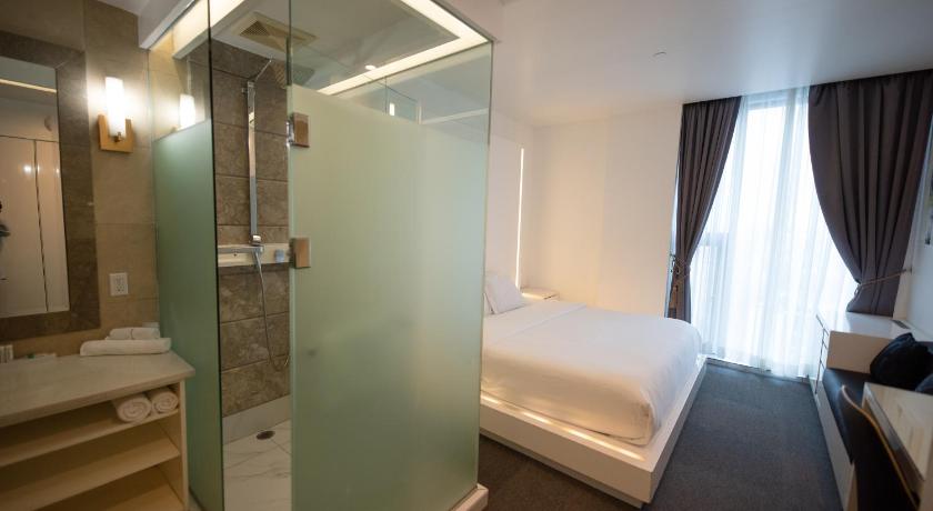 Image of King Room 6