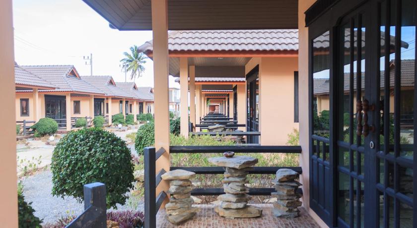 那空是탐마랏 Needa Rock Resort 3星级 酒店 餐厅