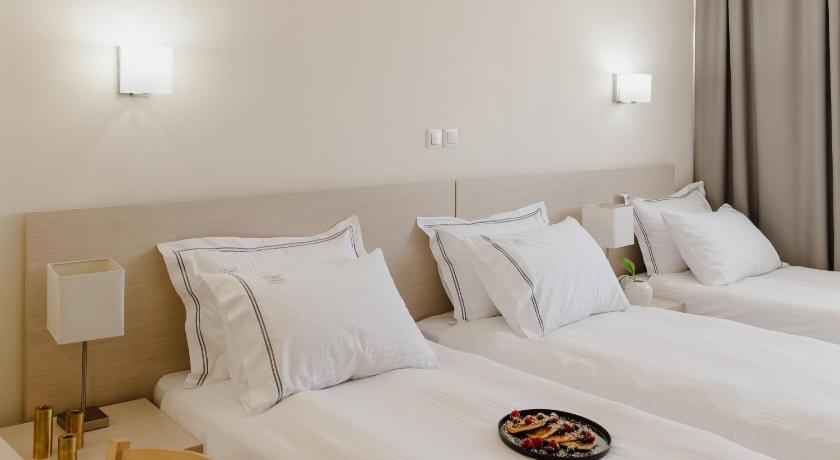 Image of Triple Room 4