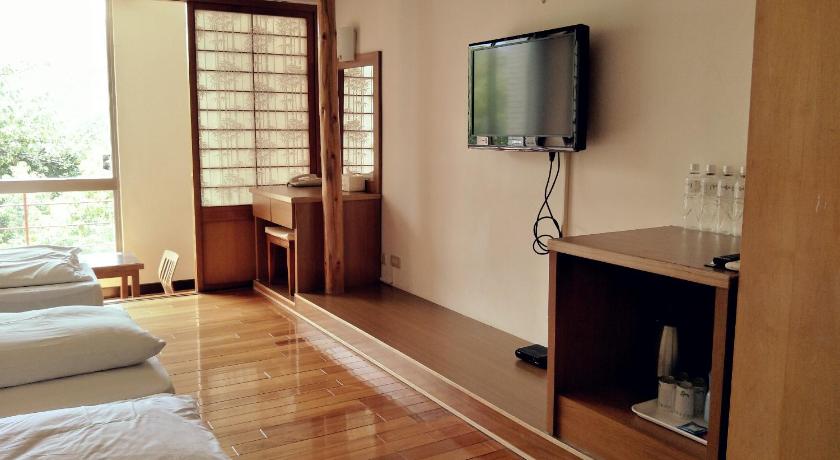 Image of Quad Room 5