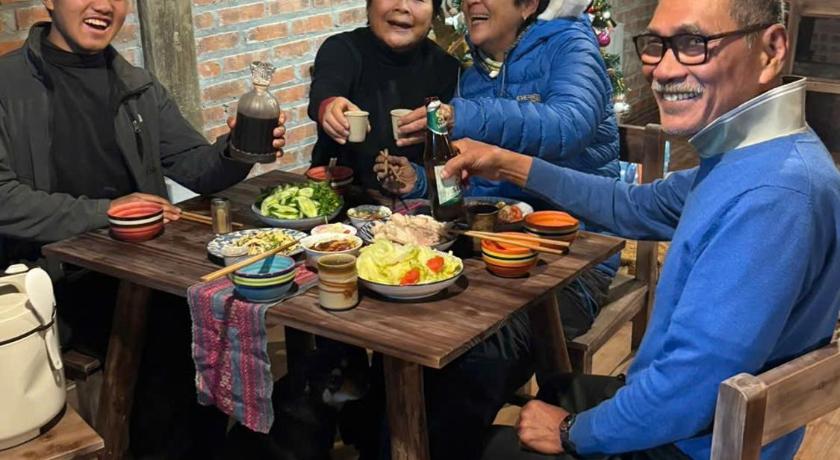 サパ Mai's Cozy House Ta Van - Ricefield View 4つ星 ゲストハウス プール