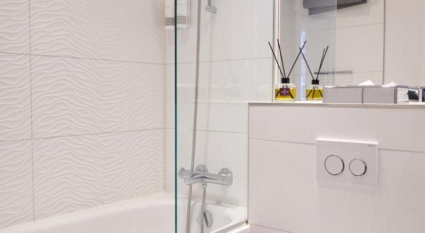 Image of Standard Double Room 13