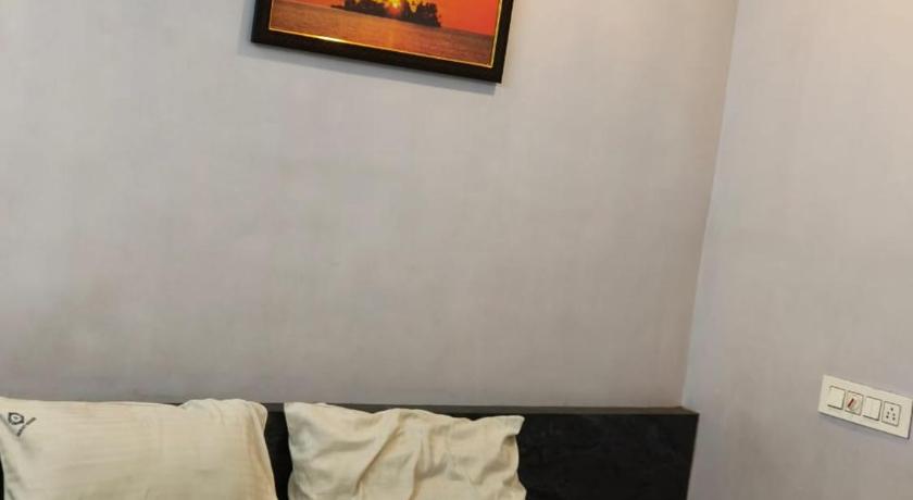 SK Guest House - image 26
