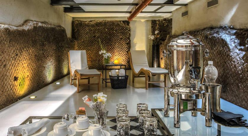 ローマ Hotel Martis Palace 4つ星 ホテル 外観