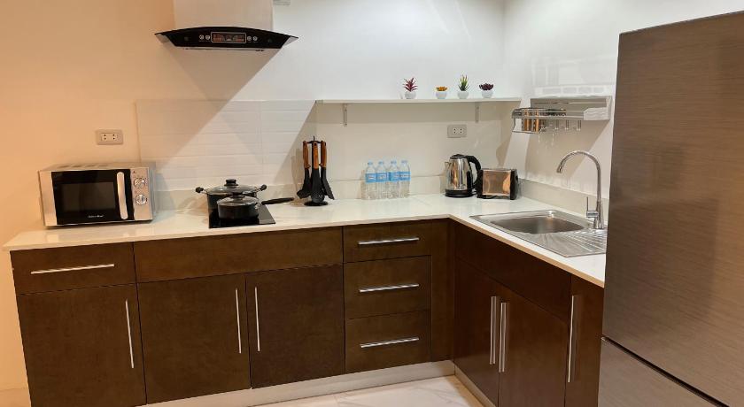 Image of Executive Studio 1