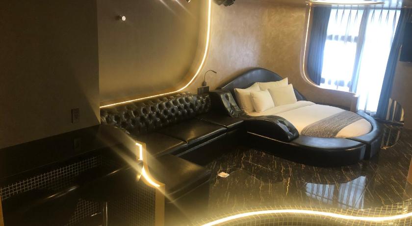 Ảnh của Suite cao cấp (Premium Suite) 8