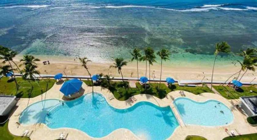 Cozy Beach Condo Great Views
