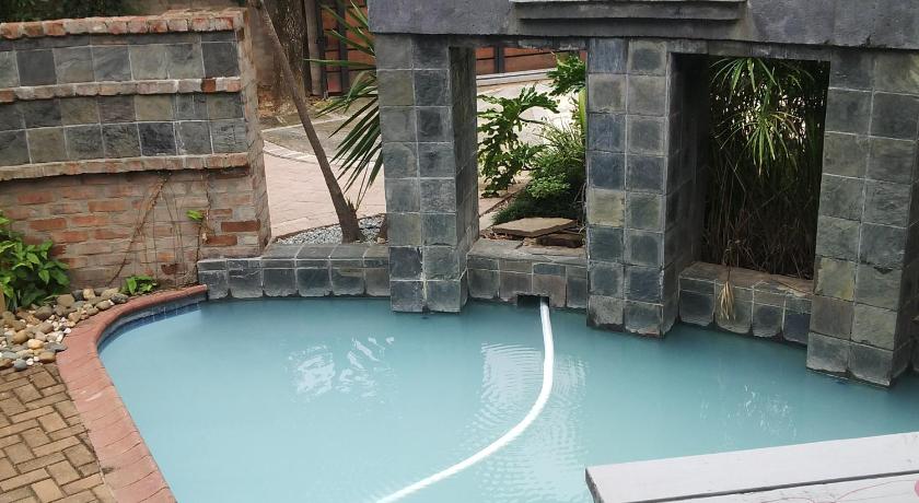 Zebrina Guest House photo