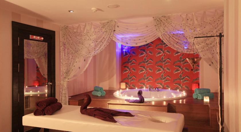 Tac Premier Hotel & Spa - image 12